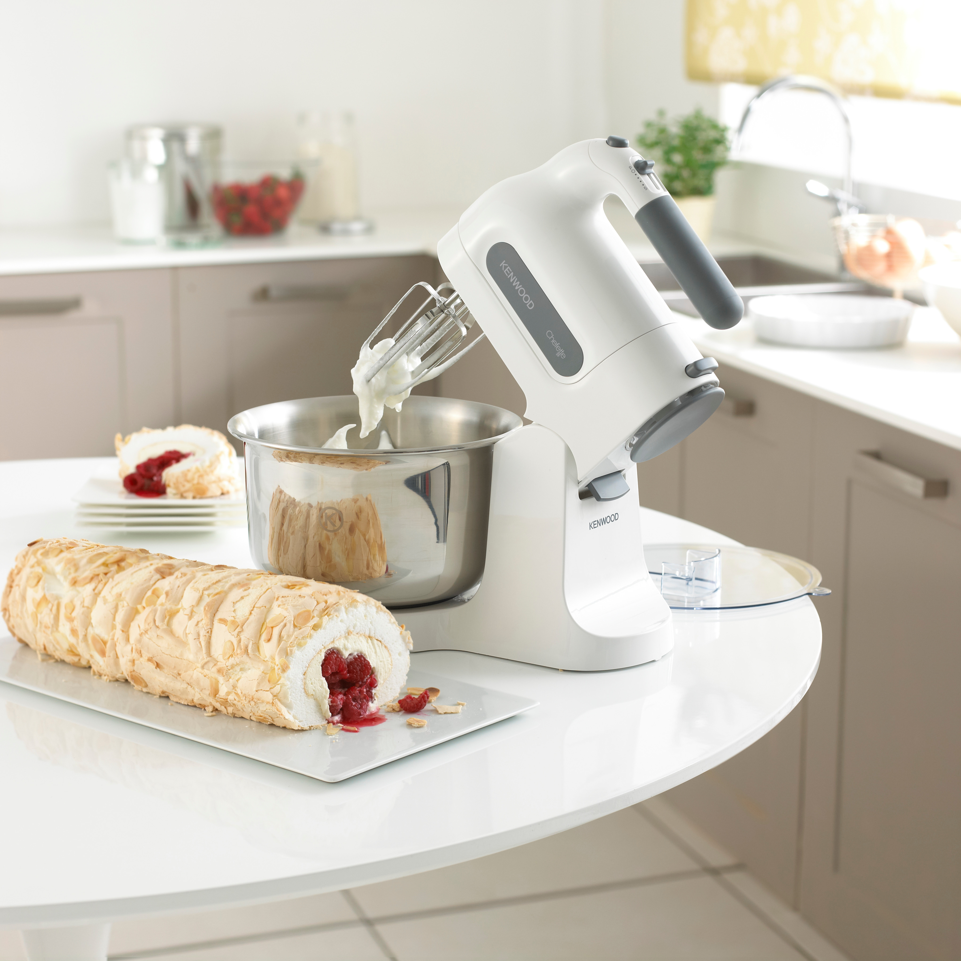kenwood handmixer chefette hm680